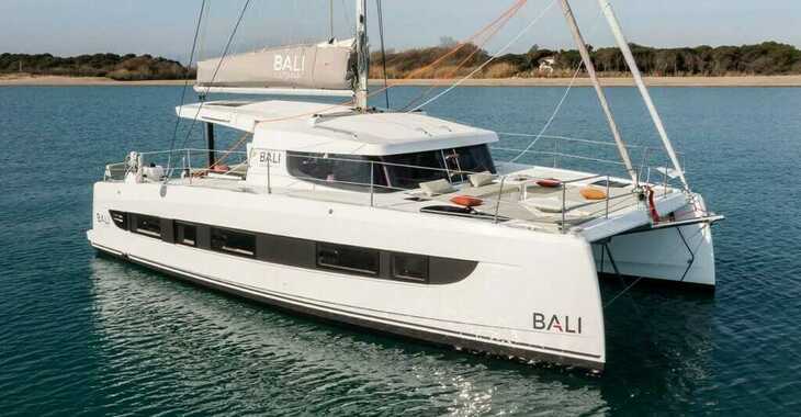 Rent a catamaran in Mare Fun Charter & Marina - Bali Catsmart
