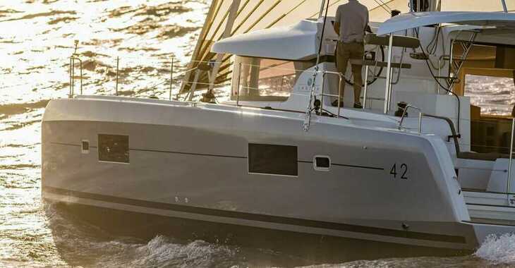 Rent a catamaran in Pylos Marina - Lagoon 42 A/C & GEN - ONLY SKIPPERED