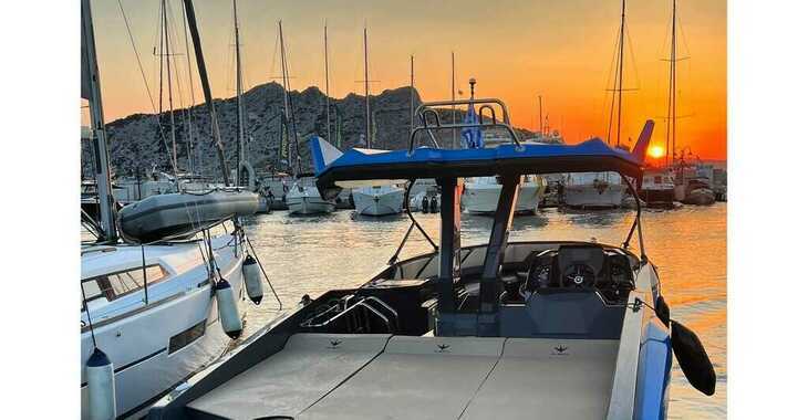 Chartern Sie motorboot in Alimos Marina - Alesta Raptor
