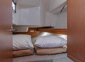 Rent a sailboat in D-Marin Marina Lefkas - Bavaria Cruiser 34