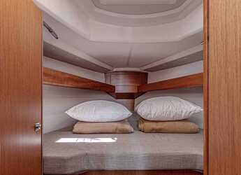 Rent a sailboat in D-Marin Marina Lefkas - Bavaria Cruiser 34