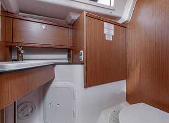 Rent a sailboat in D-Marin Marina Lefkas - Bavaria Cruiser 34