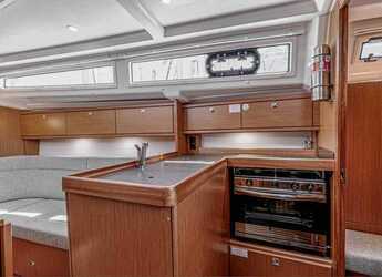 Rent a sailboat in D-Marin Marina Lefkas - Bavaria Cruiser 34