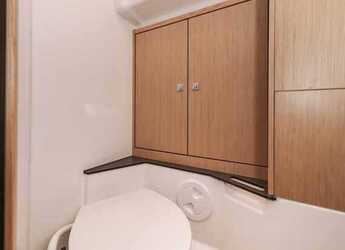 Chartern Sie segelboot in Trogir (ACI marina) - Bavaria Cruiser 37 Style