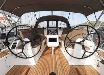 Chartern Sie segelboot in Trogir (ACI marina) - Bavaria Cruiser 37 Style