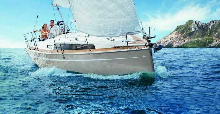 Rent a sailboat in Jezera ACI Marina - Bavaria Cruiser 34 - 2 cab.