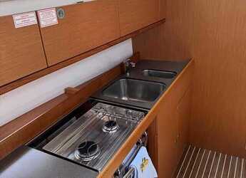 Rent a sailboat in Real Club Náutico de Palma - Bavaria Cruiser 46 - 4 cab.