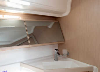 Rent a sailboat in D-Marin Marina Lefkas - Oceanis 40.1