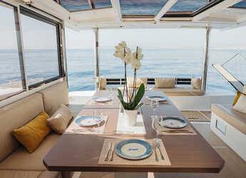 Rent a catamaran in Mykonos Marina - Bali 4.8 - 6 cab.