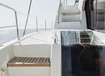 Rent a catamaran in Mykonos Marina - Bali 4.8 - 6 cab.