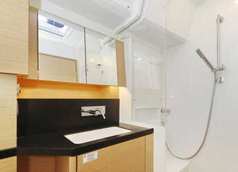 Rent a sailboat in Marina Kastela - Hanse 510 - 4 + 1 cab.