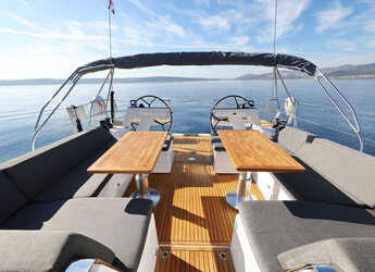 Rent a sailboat in Marina Kastela - Hanse 510 - 4 + 1 cab.