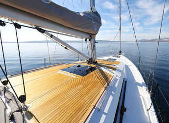 Rent a sailboat in Marina Kastela - Hanse 510 - 4 + 1 cab.