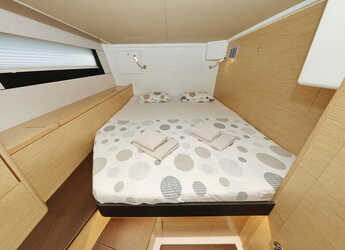 Rent a sailboat in Marina Kastela - Hanse 510 - 5 + 1 cab.