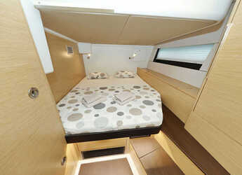 Rent a sailboat in Marina Kastela - Hanse 510 - 5 + 1 cab.