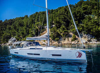 Rent a sailboat in Marina Kastela - Hanse 510 - 5 + 1 cab.