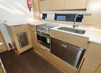 Rent a sailboat in Marina Kastela - Hanse 510 - 5 + 1 cab.