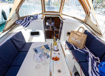 Rent a sailboat in D-Marin Marina Lefkas - Sun Odyssey 349 - 3 cab.