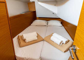 Rent a sailboat in D-Marin Marina Lefkas - Sun Odyssey 349 - 3 cab.