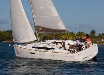 Rent a sailboat in D-Marin Marina Lefkas - Sun Odyssey 349 - 3 cab.