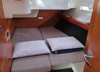 Rent a sailboat in D-Marin Marina Lefkas - Bavaria Cruiser 51