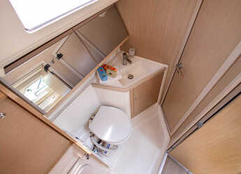 Rent a sailboat in D-Marin Marina Lefkas - Oceanis 40.1