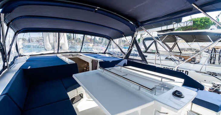 Chartern Sie segelboot in Porto di Trapani - Oceanis 51.1