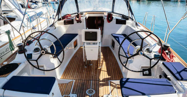 Chartern Sie segelboot in Porto Capo d'Orlando Marina - Sun Odyssey 449