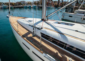 Rent a sailboat in Porto Capo d'Orlando Marina - Sun Odyssey 449