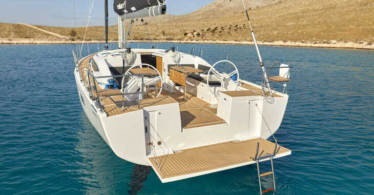 Chartern Sie segelboot in Marina Frapa - Elan Impression 43 NEW