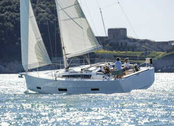 Rent a sailboat in Marina di Palermo La Cala - Dufour 430 Grand Large 