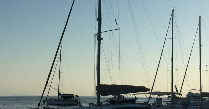 Chartern Sie segelboot in Marina di Portorosa - Dufour 460 Grand Large 