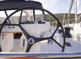 Chartern Sie segelboot in Cala dei Sardi - Oceanis 40.1 (3cab)