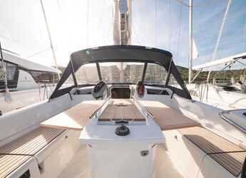 Chartern Sie segelboot in Cala dei Sardi - Oceanis 40.1 (3cab)