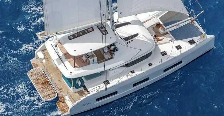 Rent a catamaran in Marina d'Arechi - Lagoon 55 (5 cab)