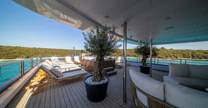 Chartern Sie yacht in ACI Marina Split - Luxury Yacht Olimp