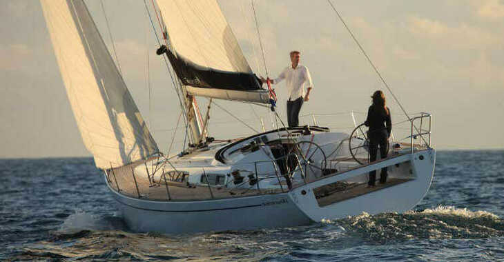 Rent a sailboat in Marina Frapa - Salona 44