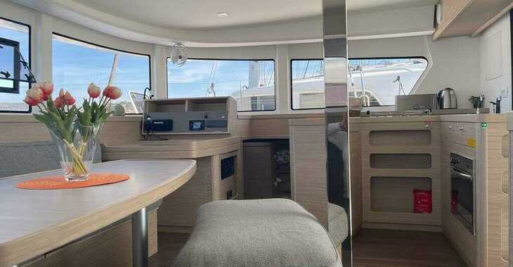 Chartern Sie katamaran in Marina Frapa - Lagoon 42 Owner's Version