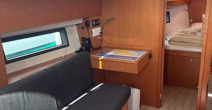 Chartern Sie segelboot in Marina Frapa - Bavaria C42