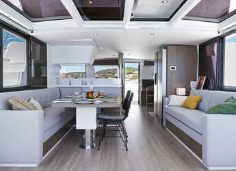 Rent a catamaran in Alimos Marina - Bali 4.4 A/C & GEN & WM