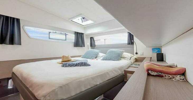 Rent a catamaran in Jolly Harbour - Fountaine Pajot Elba 45 - 4 + 2 cab.