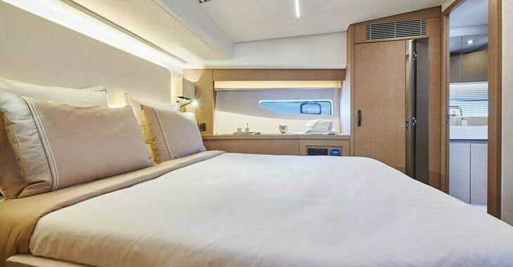 Chartern Sie yacht in Marina Lav - Prestige 590 Flybridge - 3 + 1 cab.	