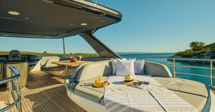 Rent a yacht in Marina Lav - Princess Y72