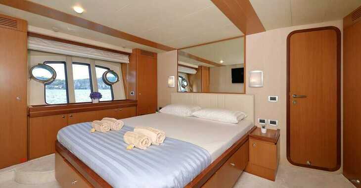 Rent a yacht in Split (ACI Marina) - Ferretti Yachts 681