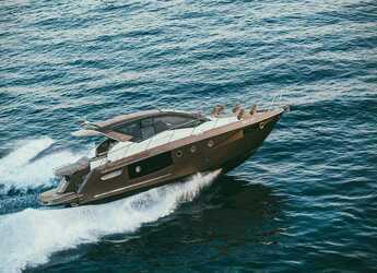 Chartern Sie motorboot in Marina Lav - Cranchi M44 HT