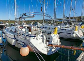 Rent a sailboat in Punat Marina - Bavaria 37 Cruiser