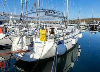 Rent a sailboat in Punat - Bavaria 37 Cruiser