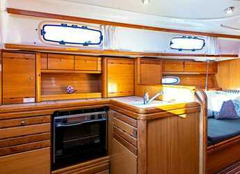 Rent a sailboat in Punat - Bavaria 37 Cruiser