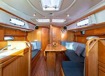 Rent a sailboat in Punat - Bavaria 37 Cruiser