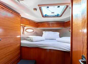 Rent a sailboat in Punat - Bavaria 50 Cruiser